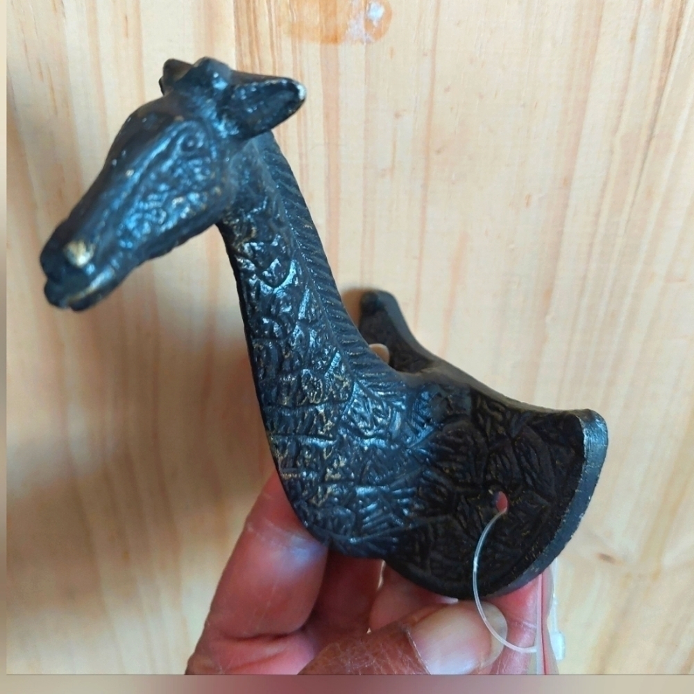 Vintage Decorative Metal Giraffe Wall Hook